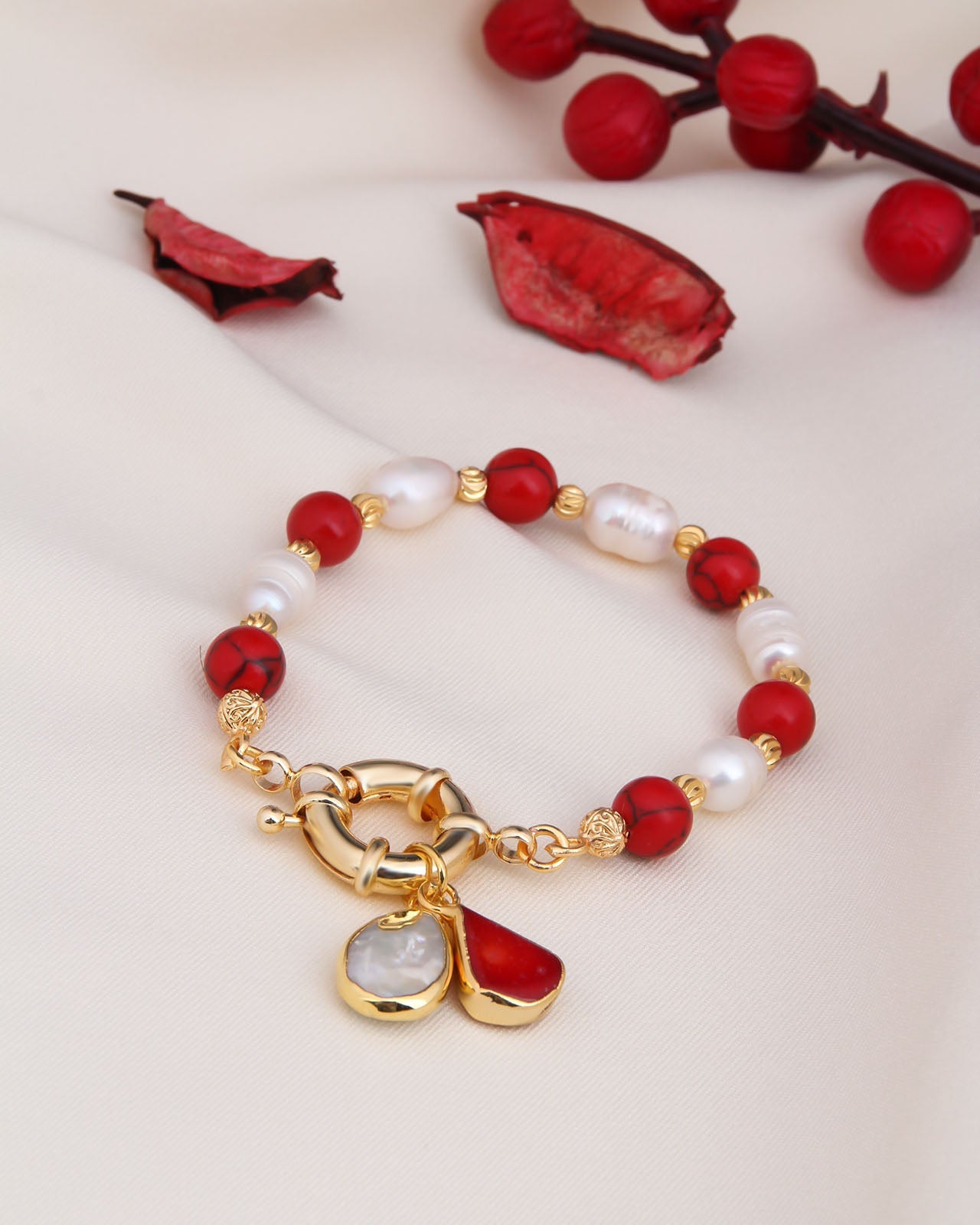 Coral & Pearl Bracelet Main image
