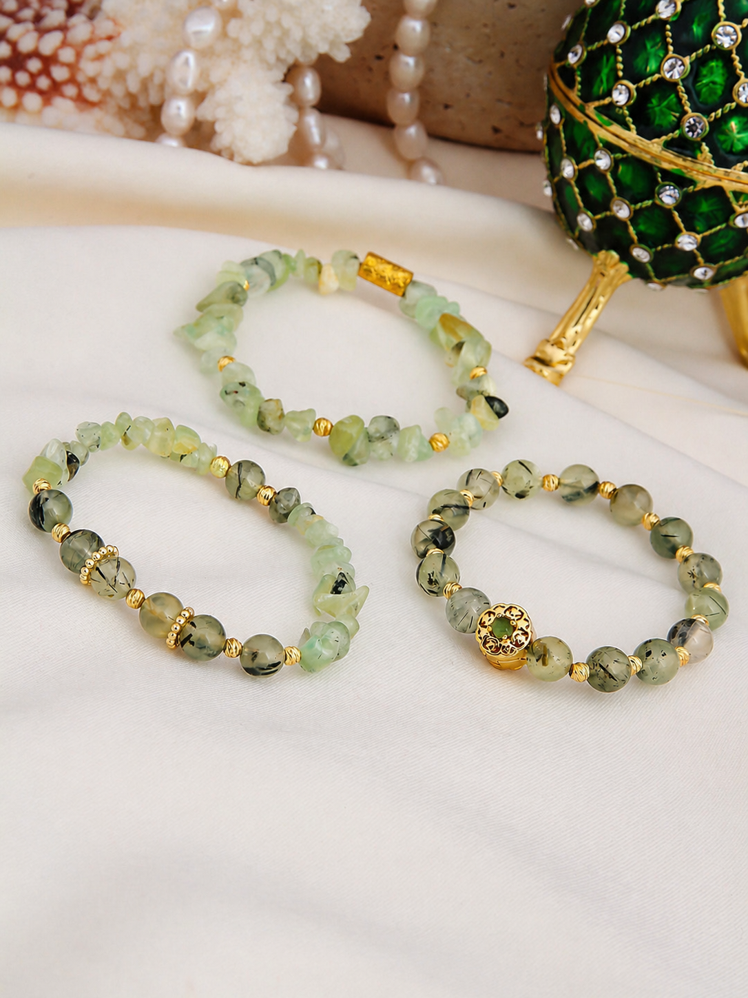 Prihnite Bracelet Main image