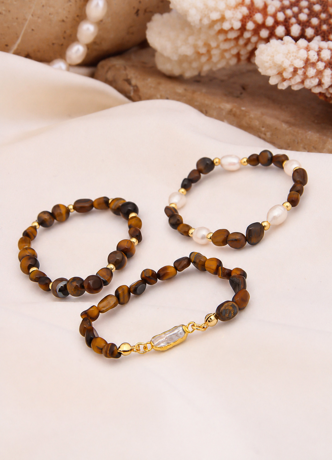 Tiger Eyes & Pearl Bracelet Main image