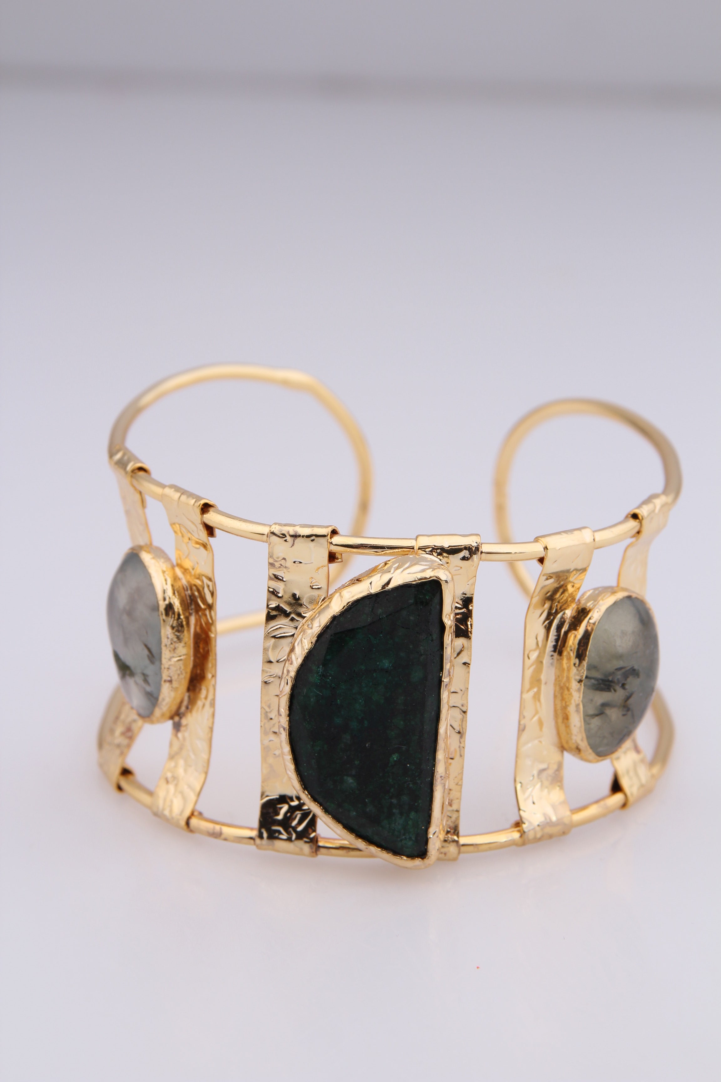 Agate & Prihnite Bracelet Main image