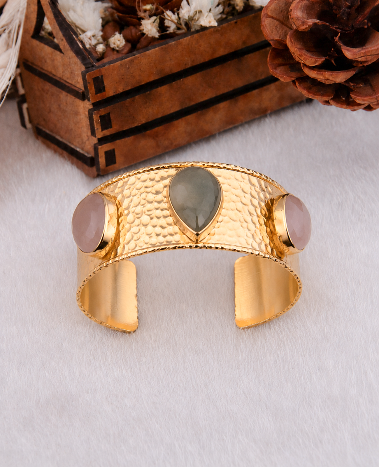 Prihnite & Pink Quartz Bracelet Image secondaire du produit