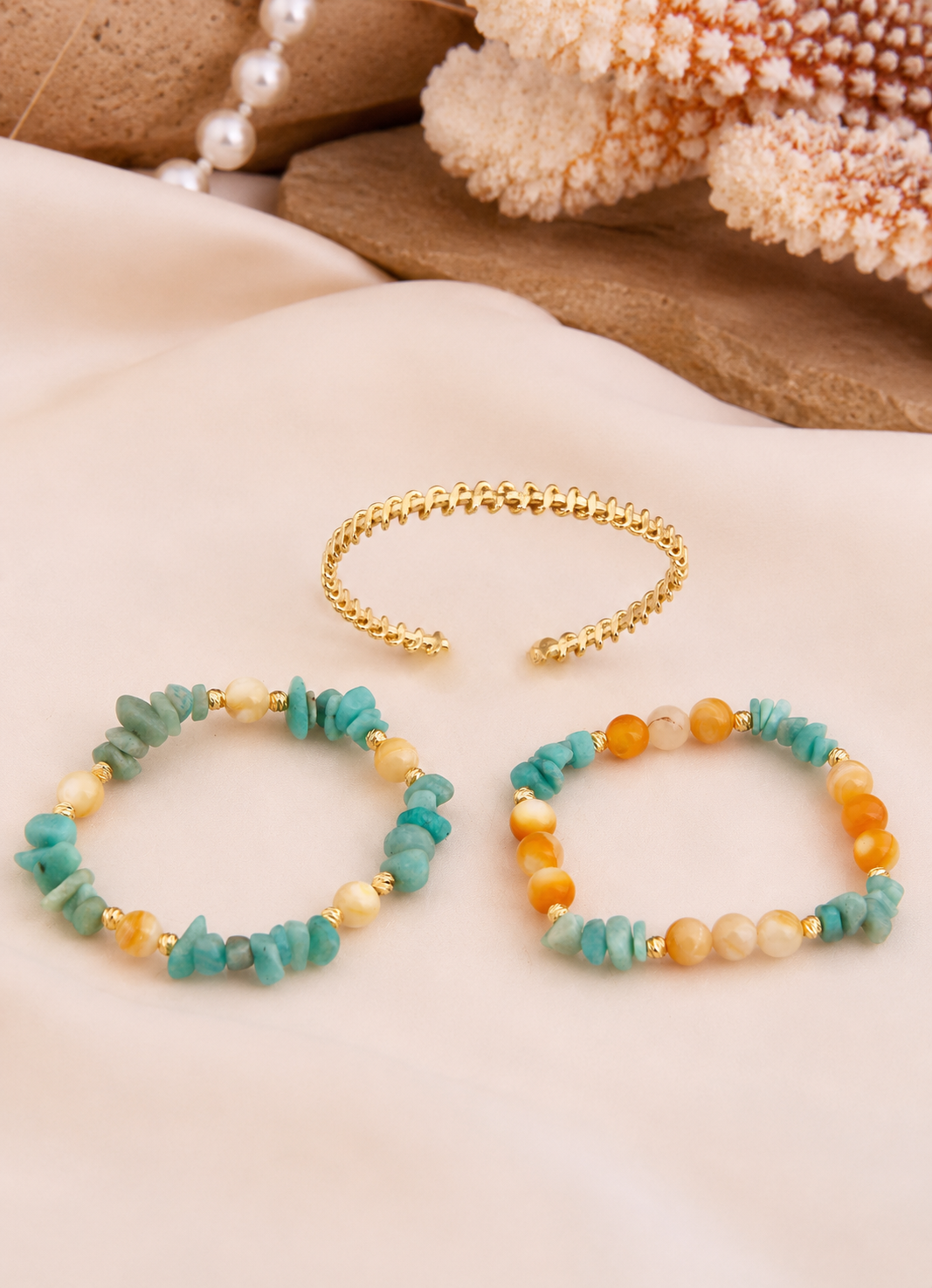 Amazonite & Nacre Bracelet Secondary image