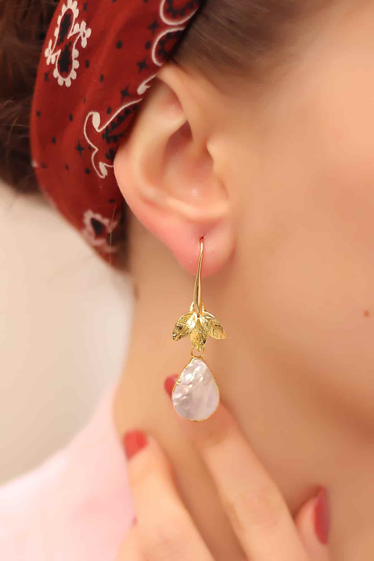 Nacre Boucles d'oreilles Image principale du produit
