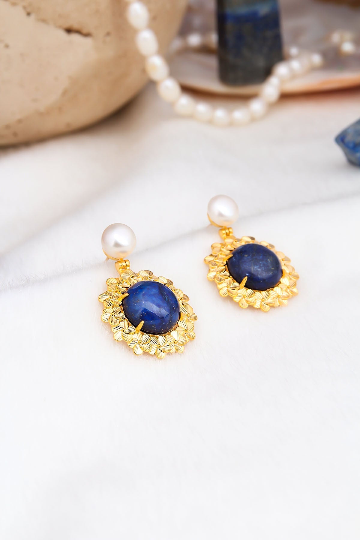 Pearl & Saphire Boucles d'oreilles Image principale du produit