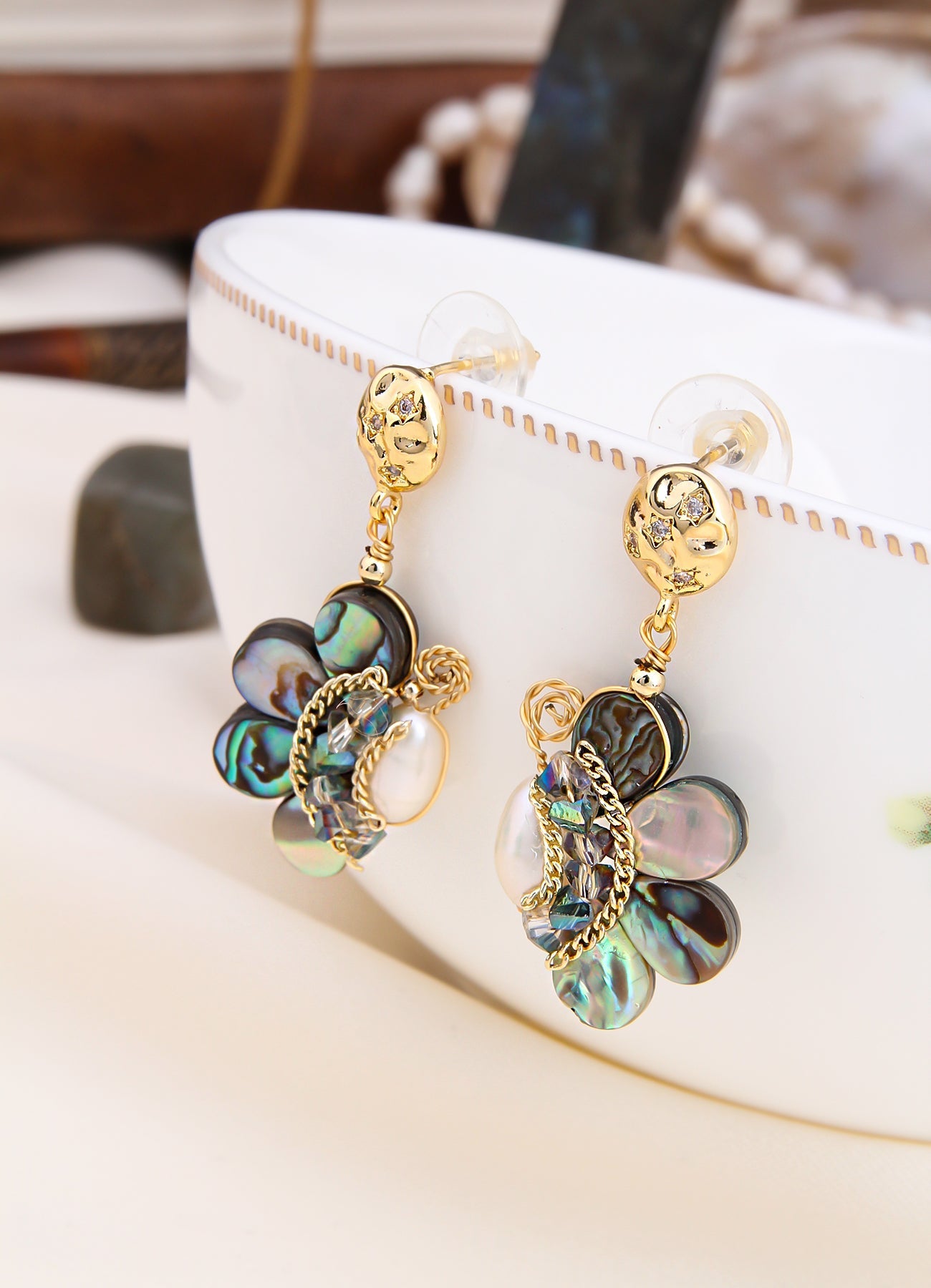 Ocean Nacre & Pearl Earring Image principale du produit