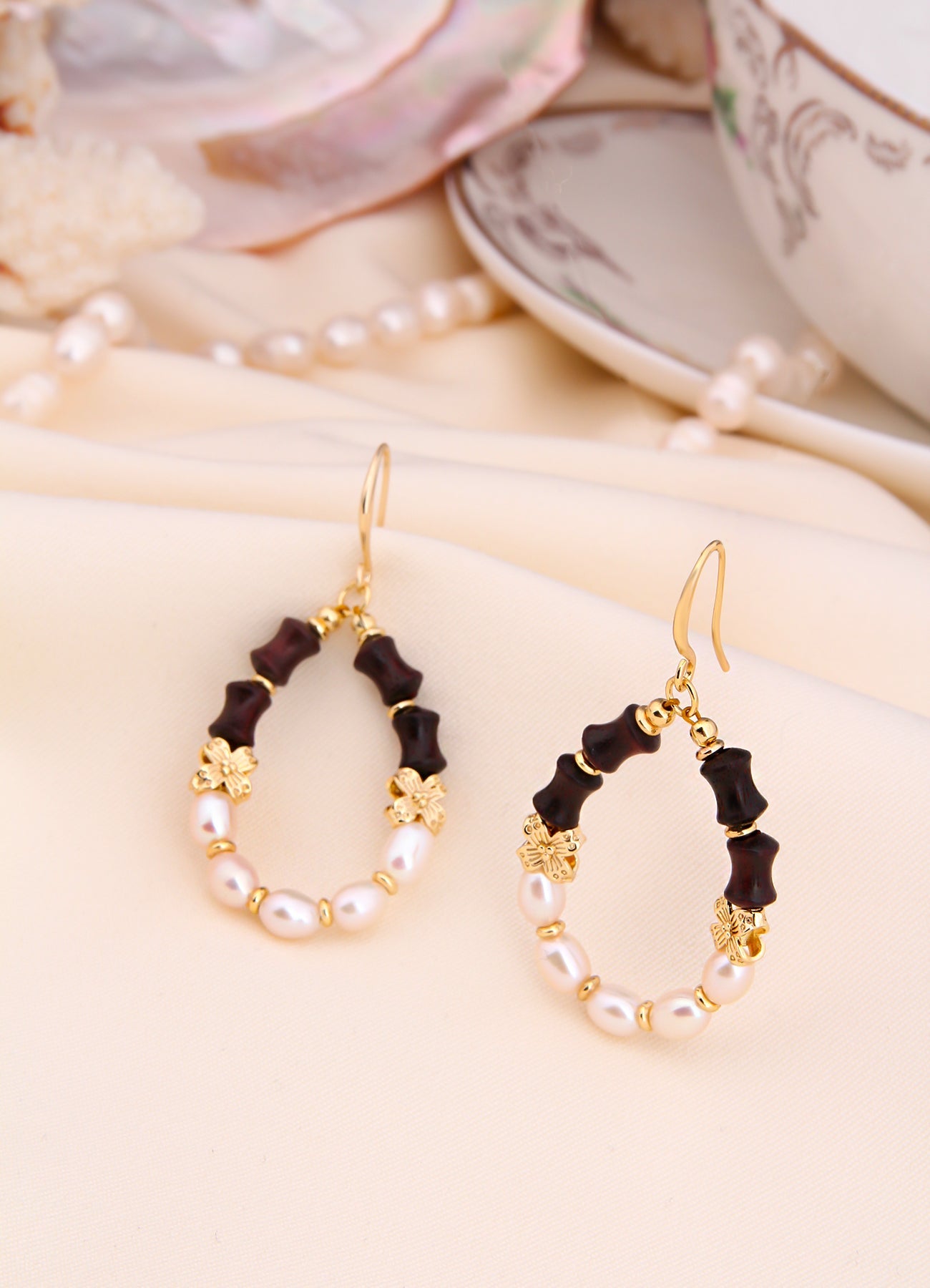 Agate & Pearl Earring Image principale du produit