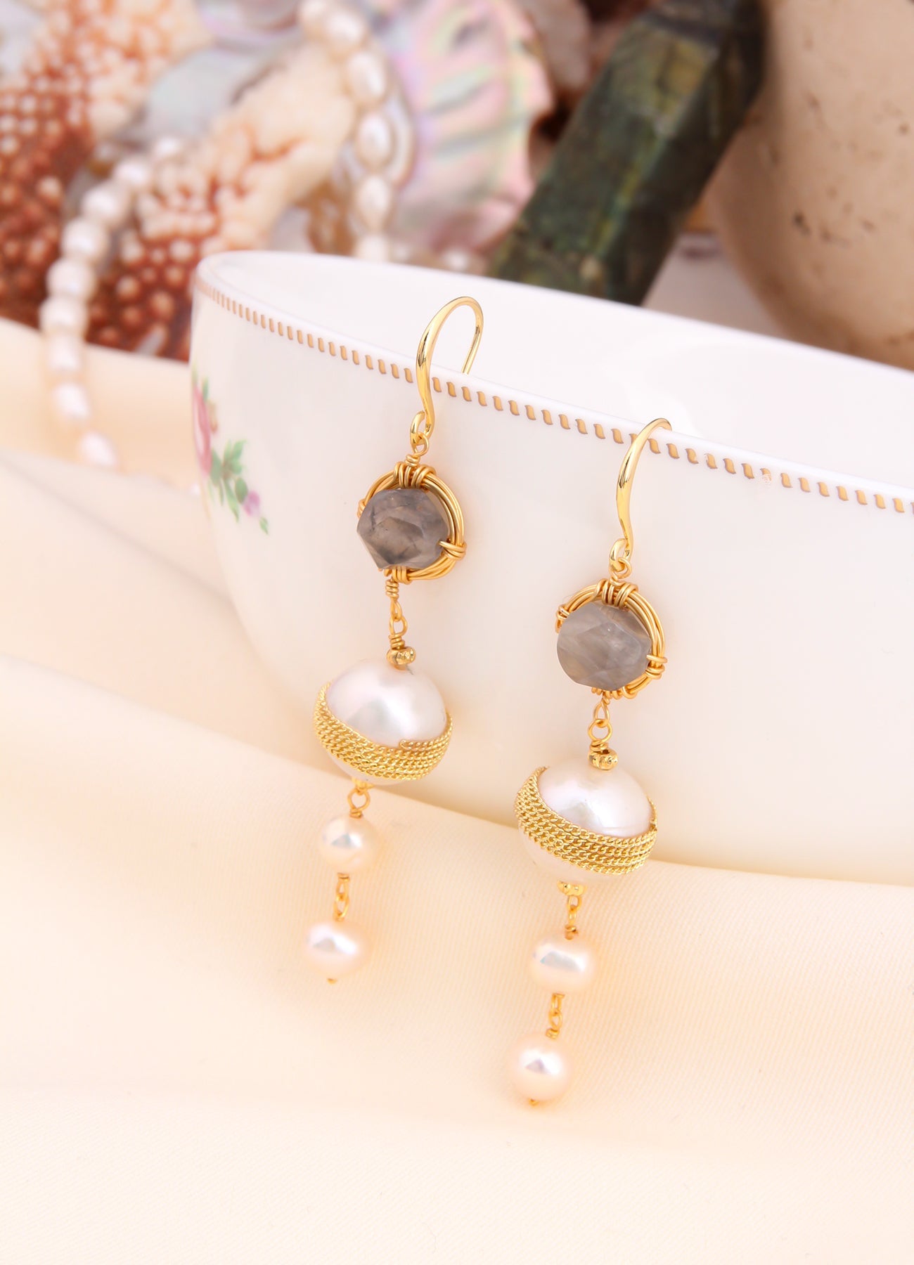 Pearl Earring