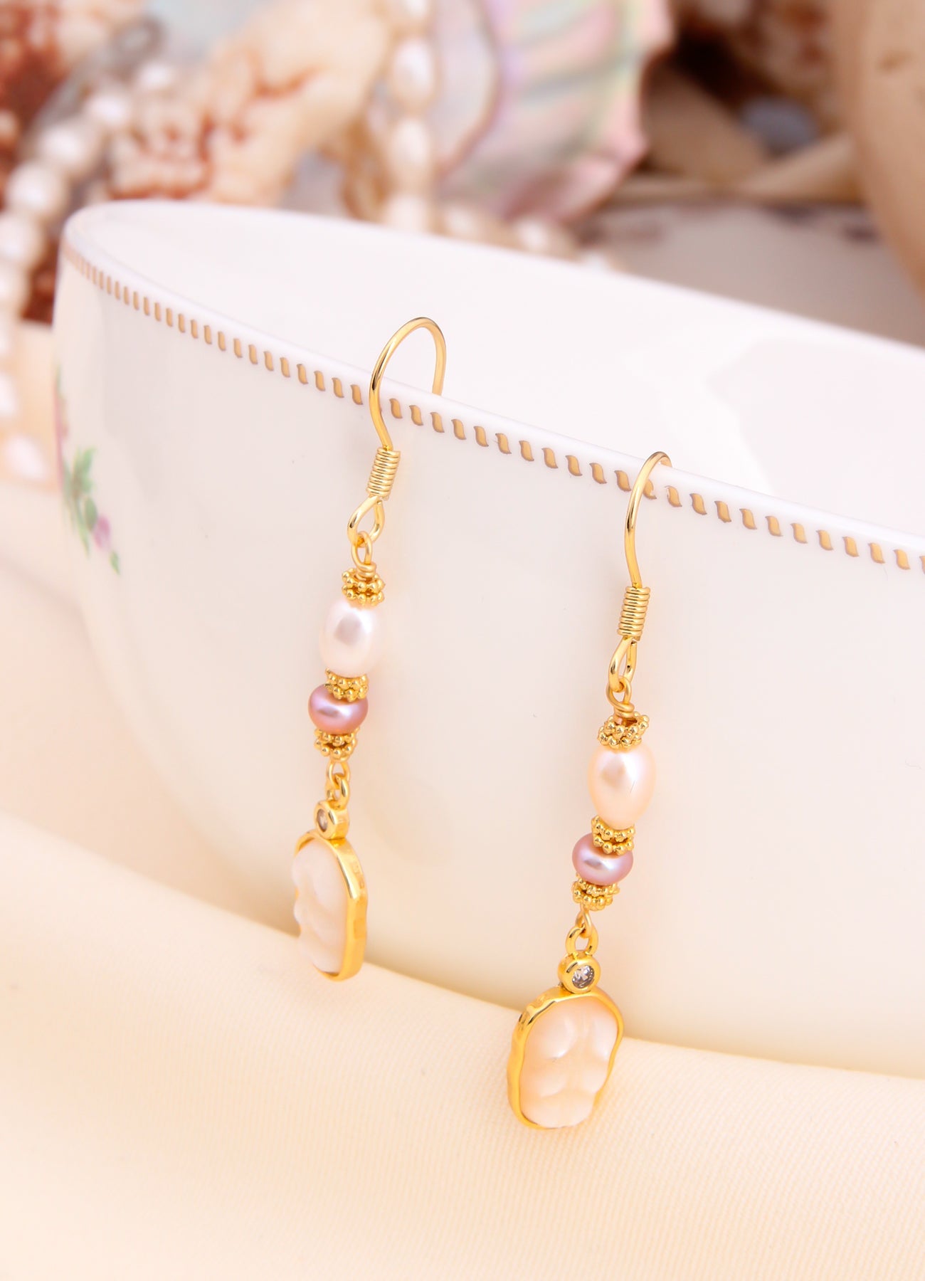 Pearl Earring Image principale du produit