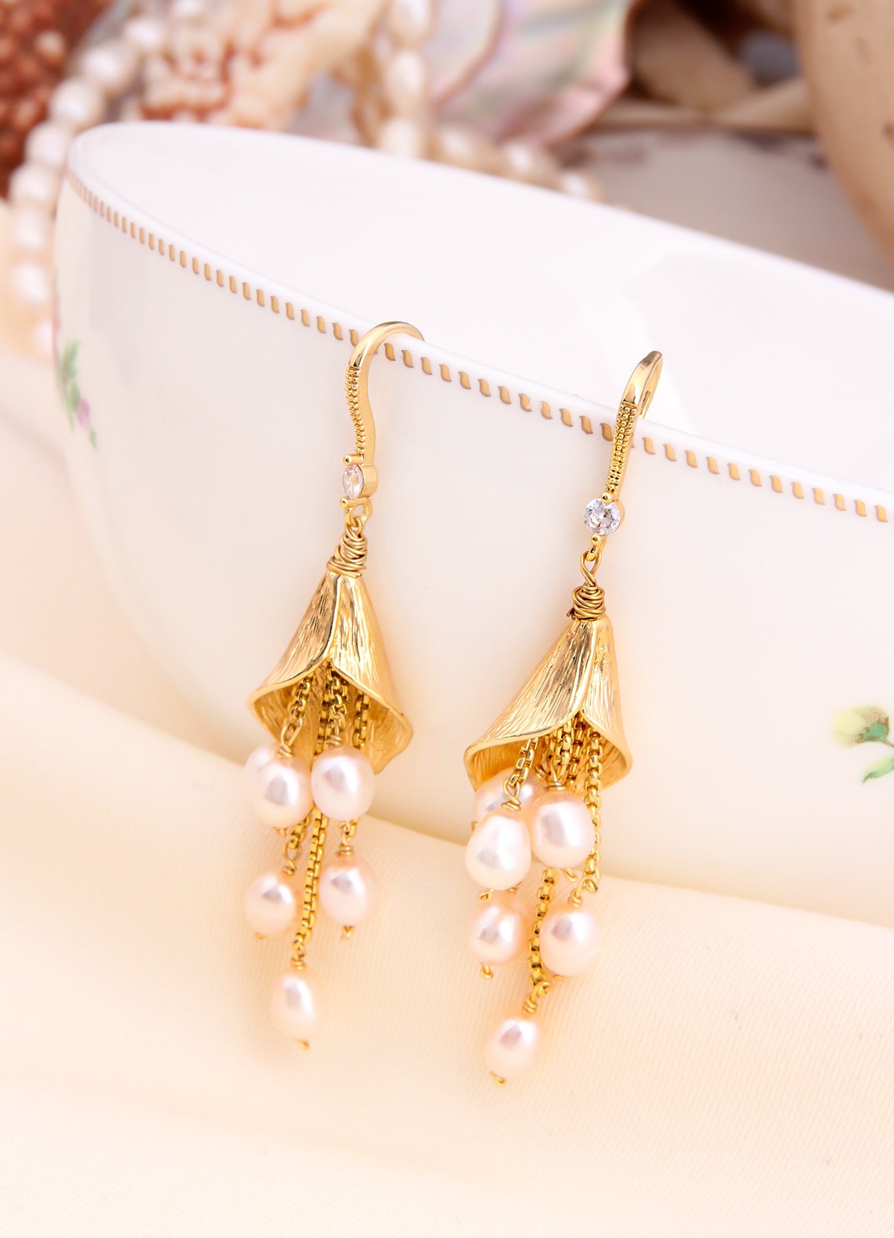 Pearl Earring Image principale du produit