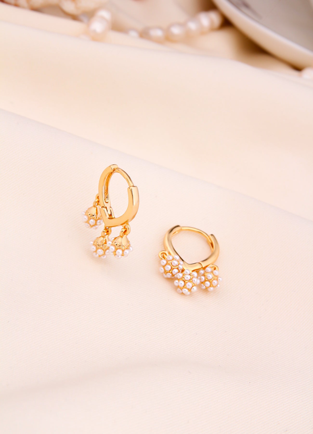Pearl Earring Main image