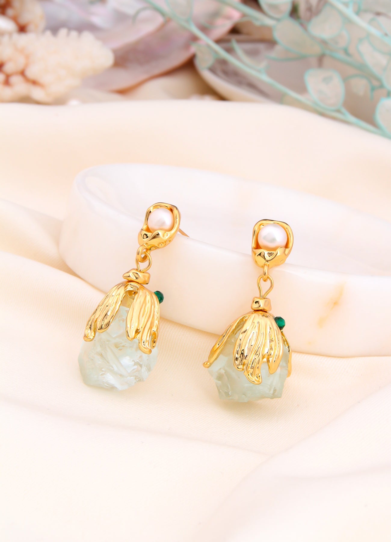 Pearl Earring Image principale du produit