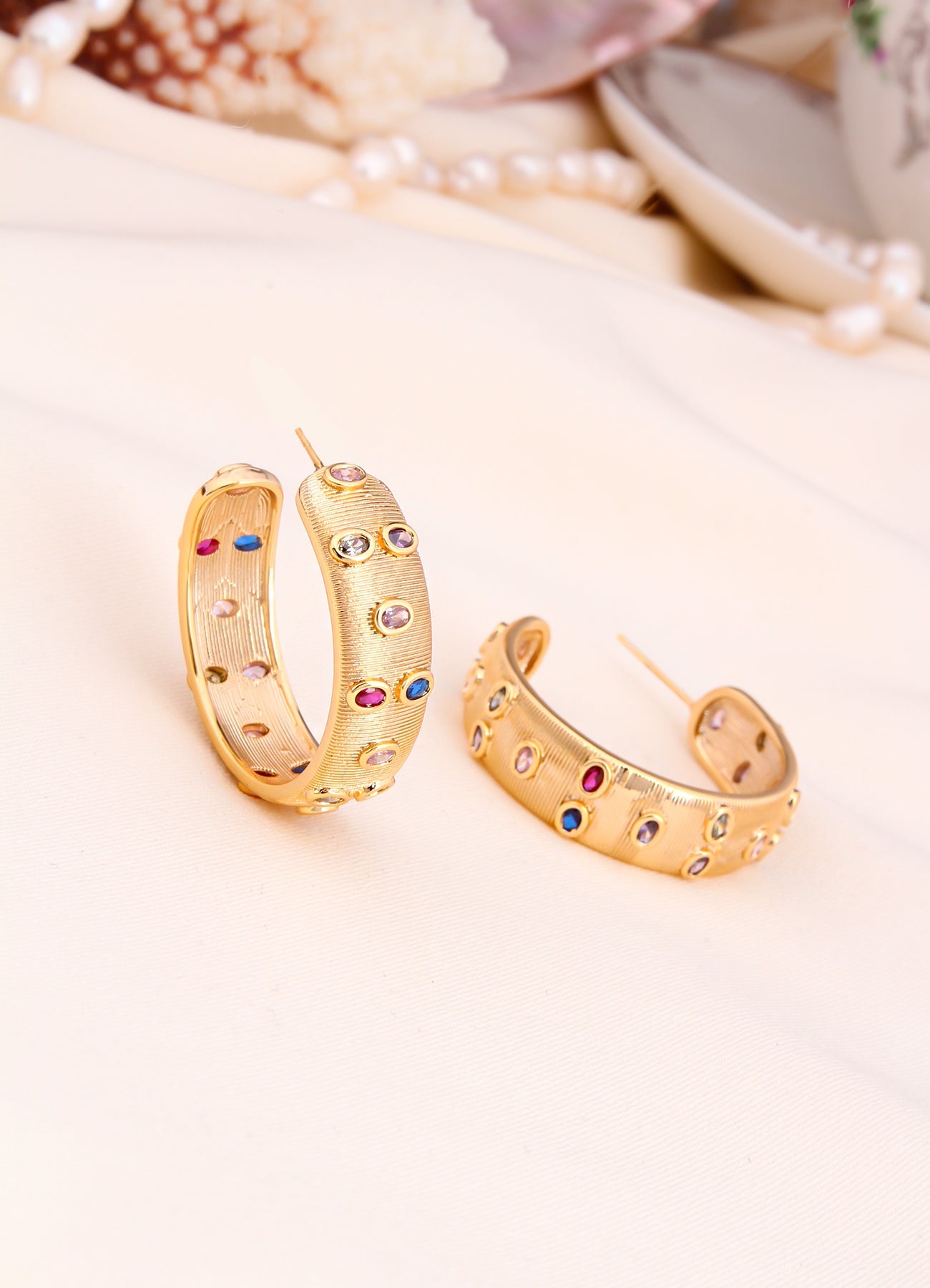 Zircon Earring Image principale du produit