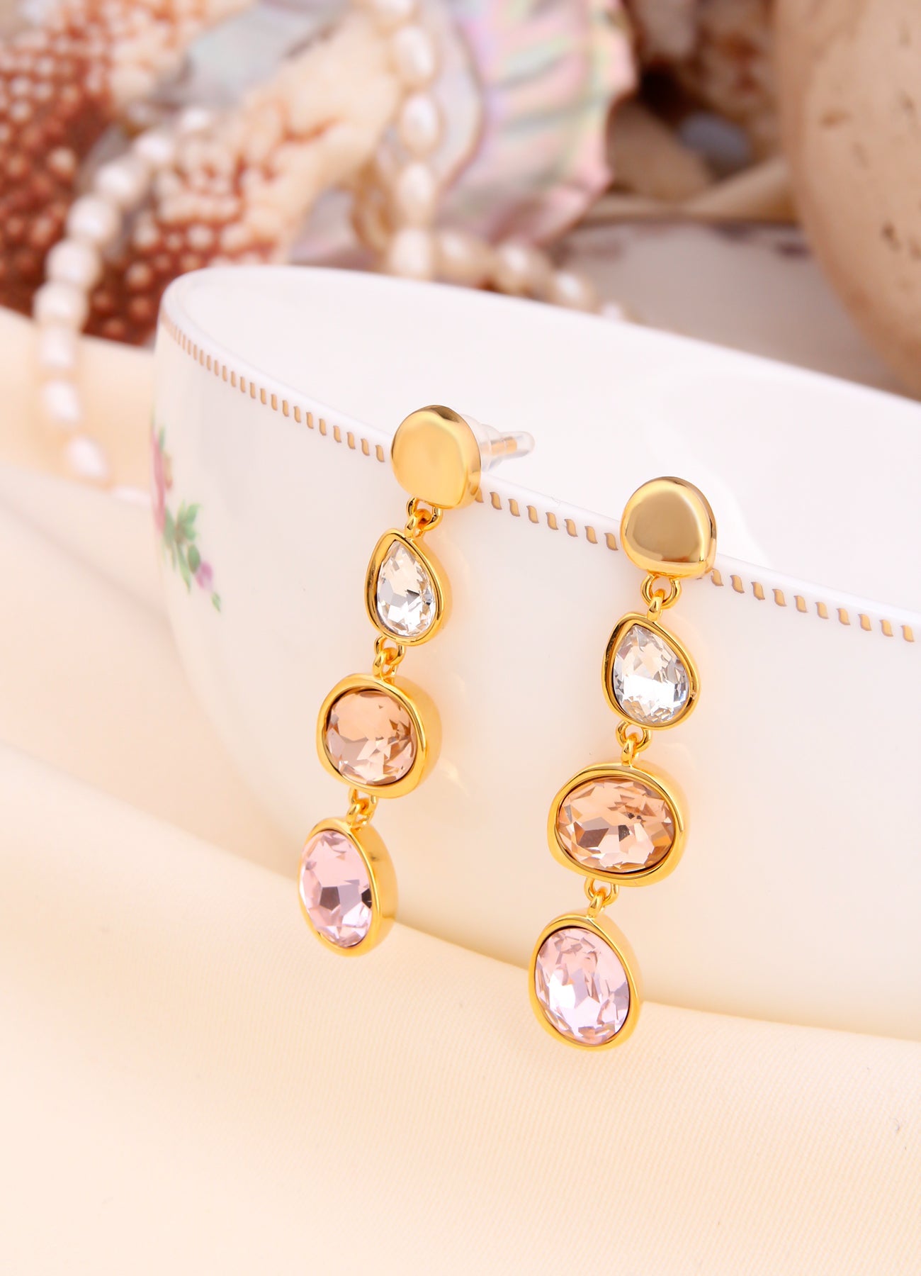 Zircon Earring Image principale du produit