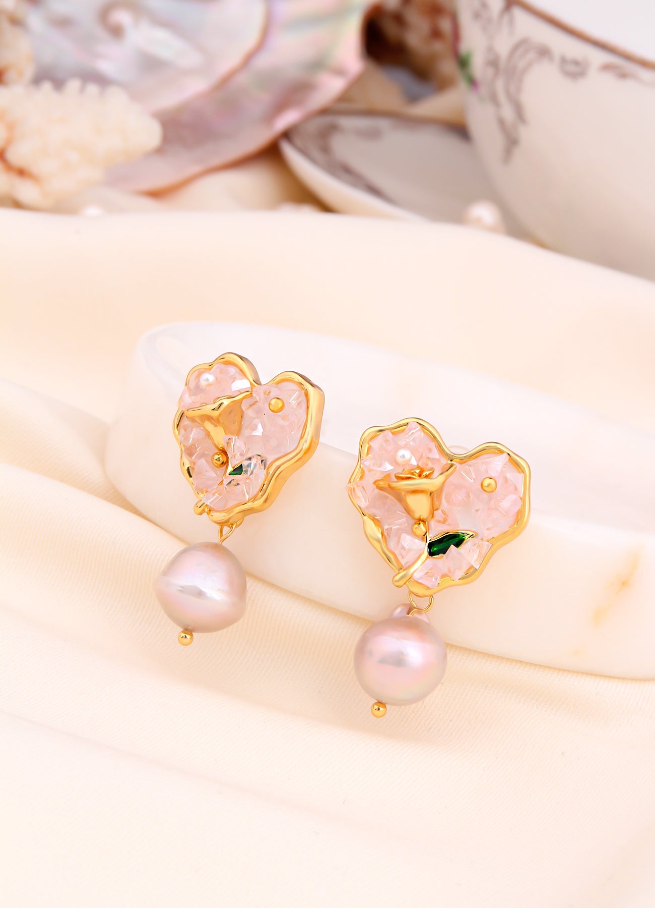 Pearl Earring Image principale du produit