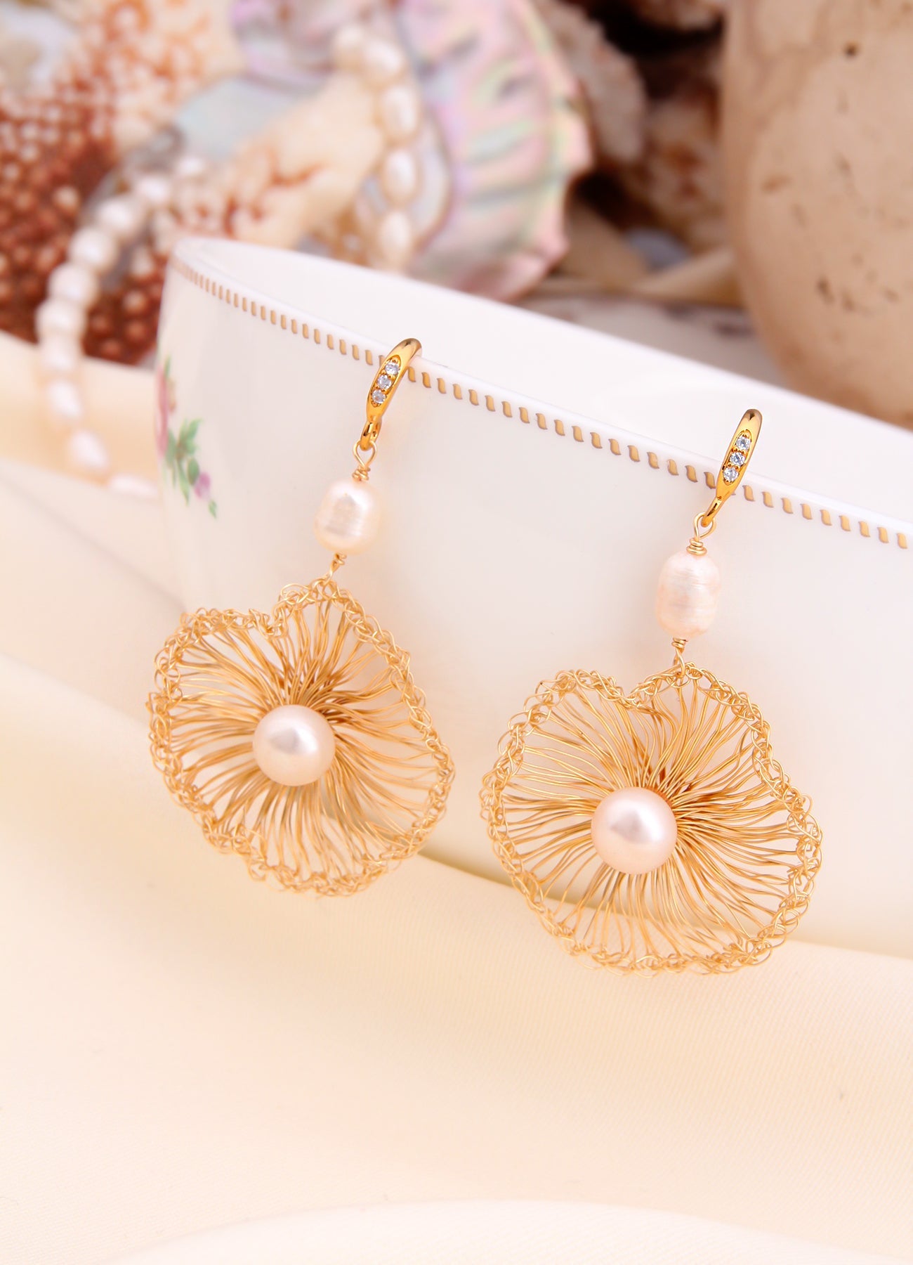 Pearl Earring Image principale du produit