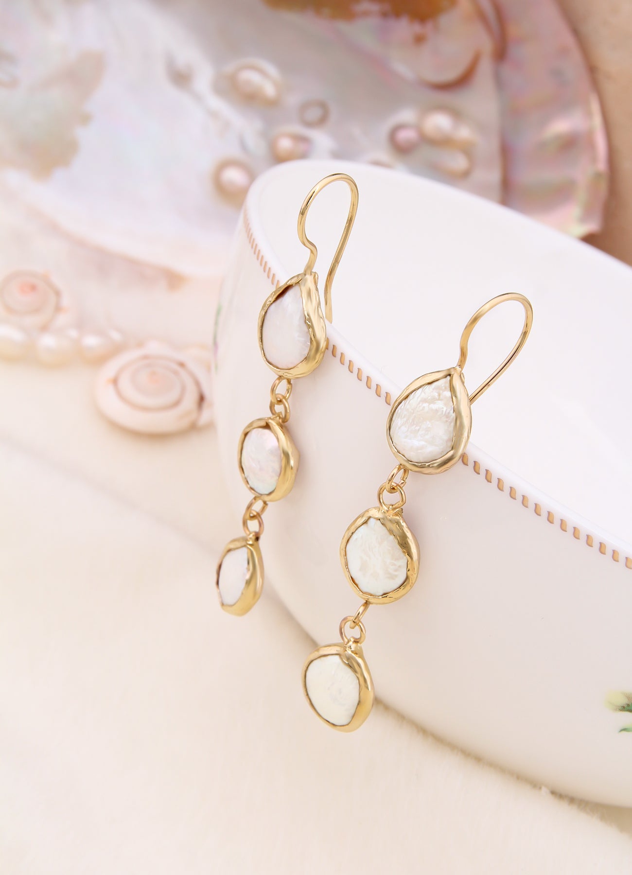 Pearl Earring Image principale du produit