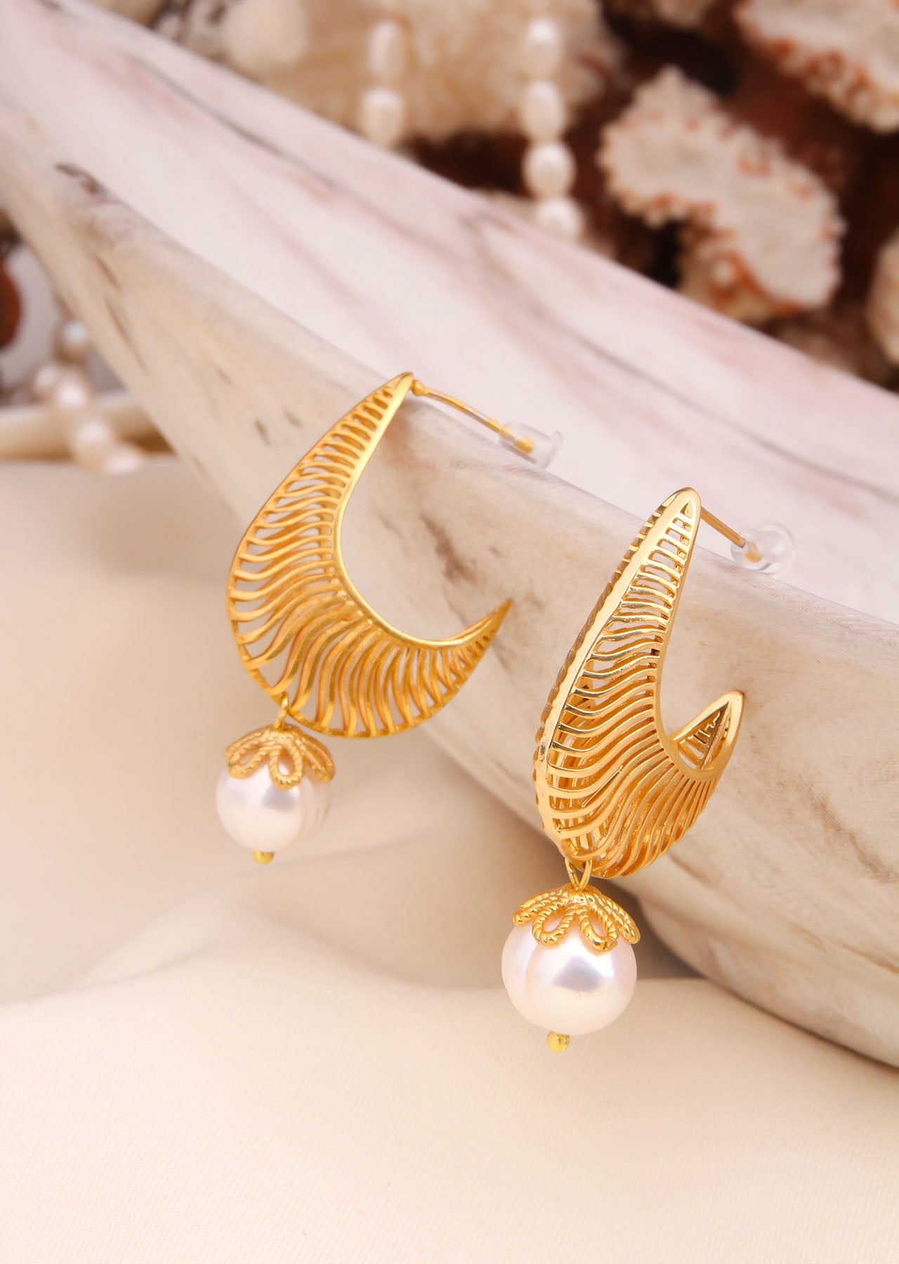 Pearl Earring Image principale du produit