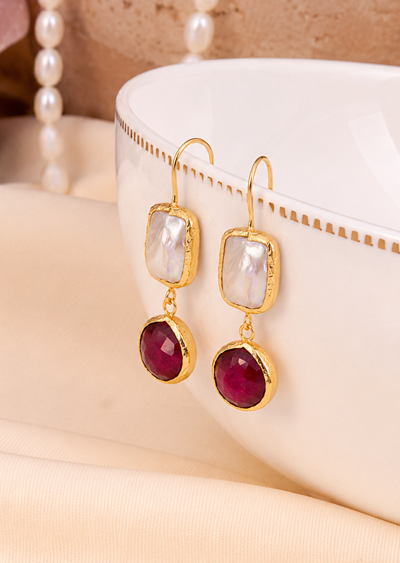 Agate & Pearl Earring Main image