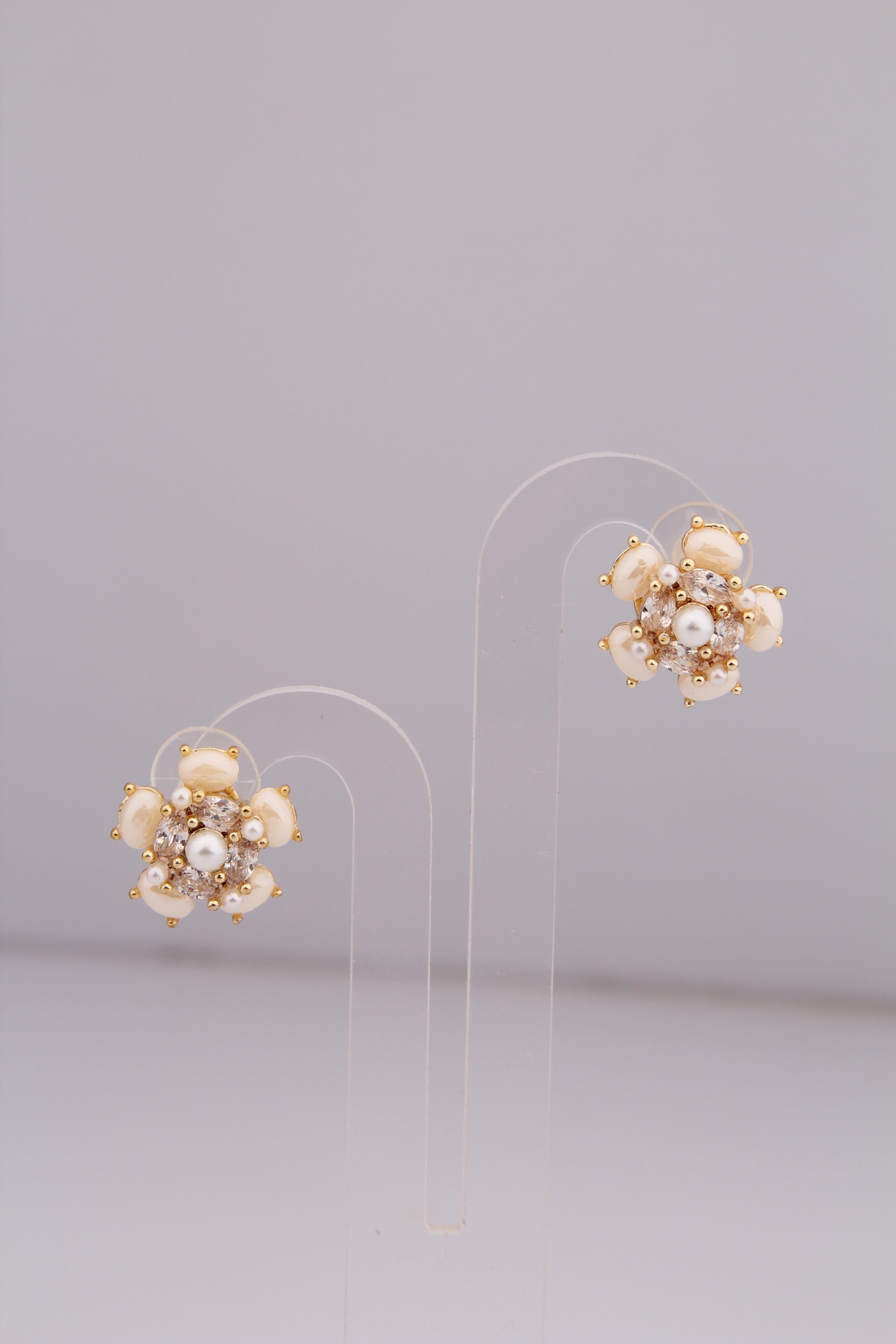 Crystal & Pearl Earring