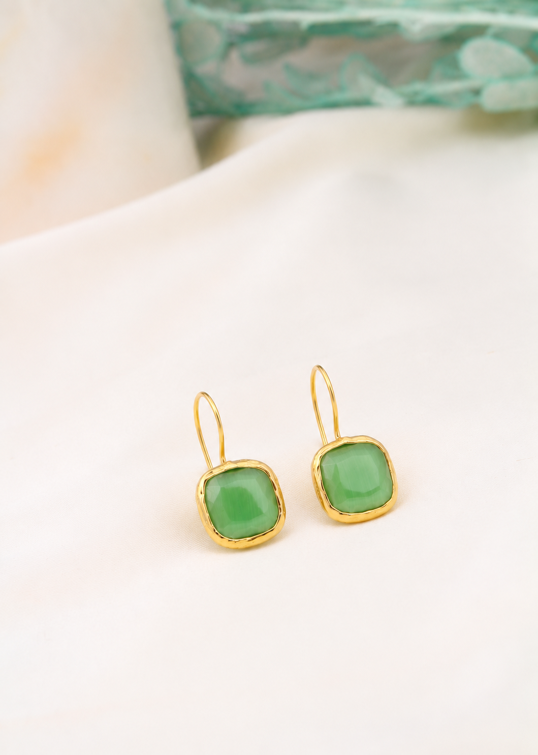 Cat Eyes Earring Image secondaire du produit