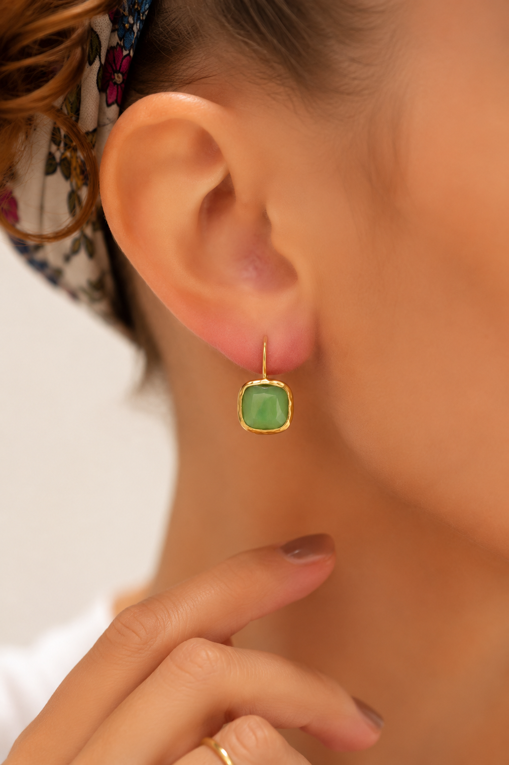 Cat Eyes Earring