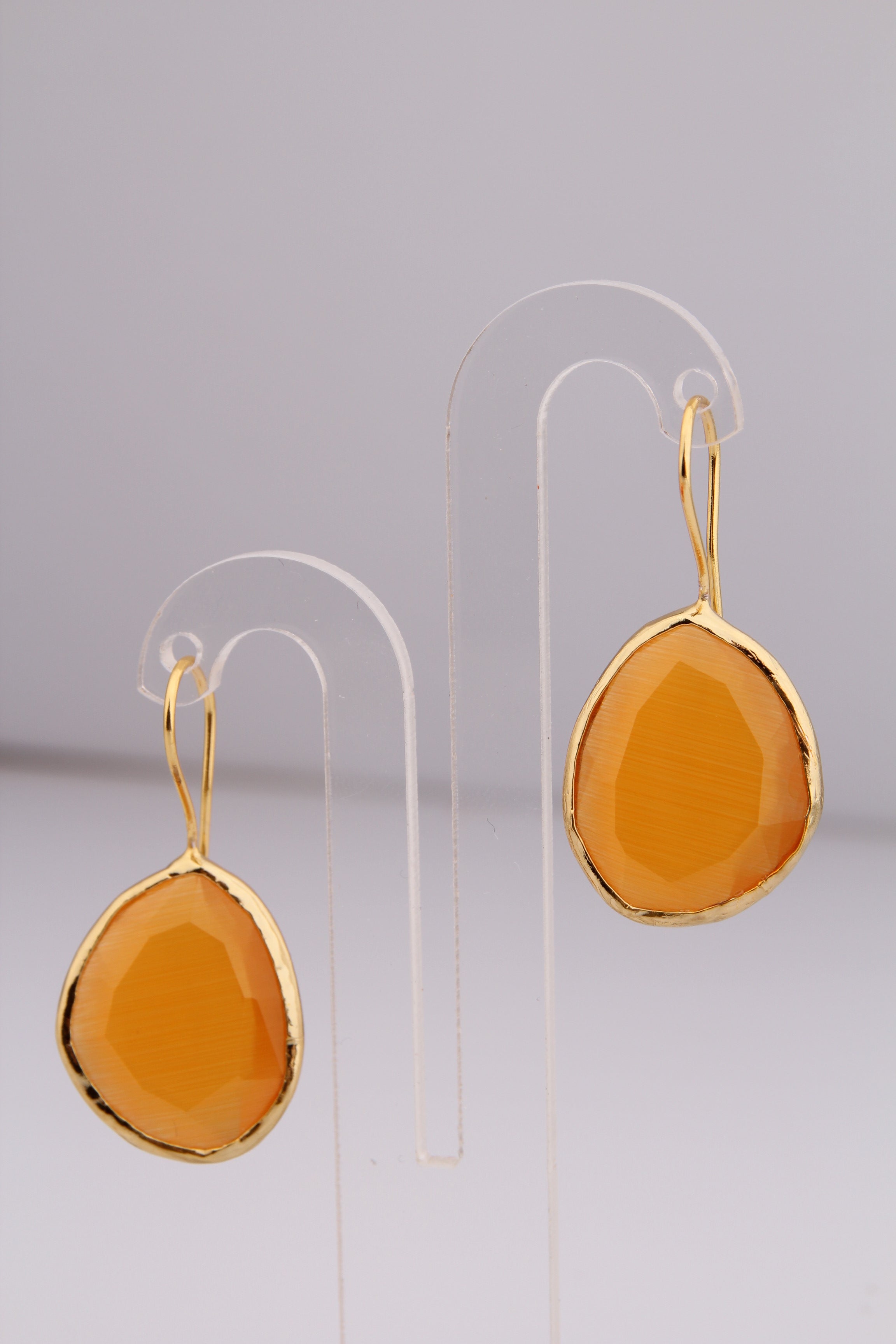 Cat Eyes Earring