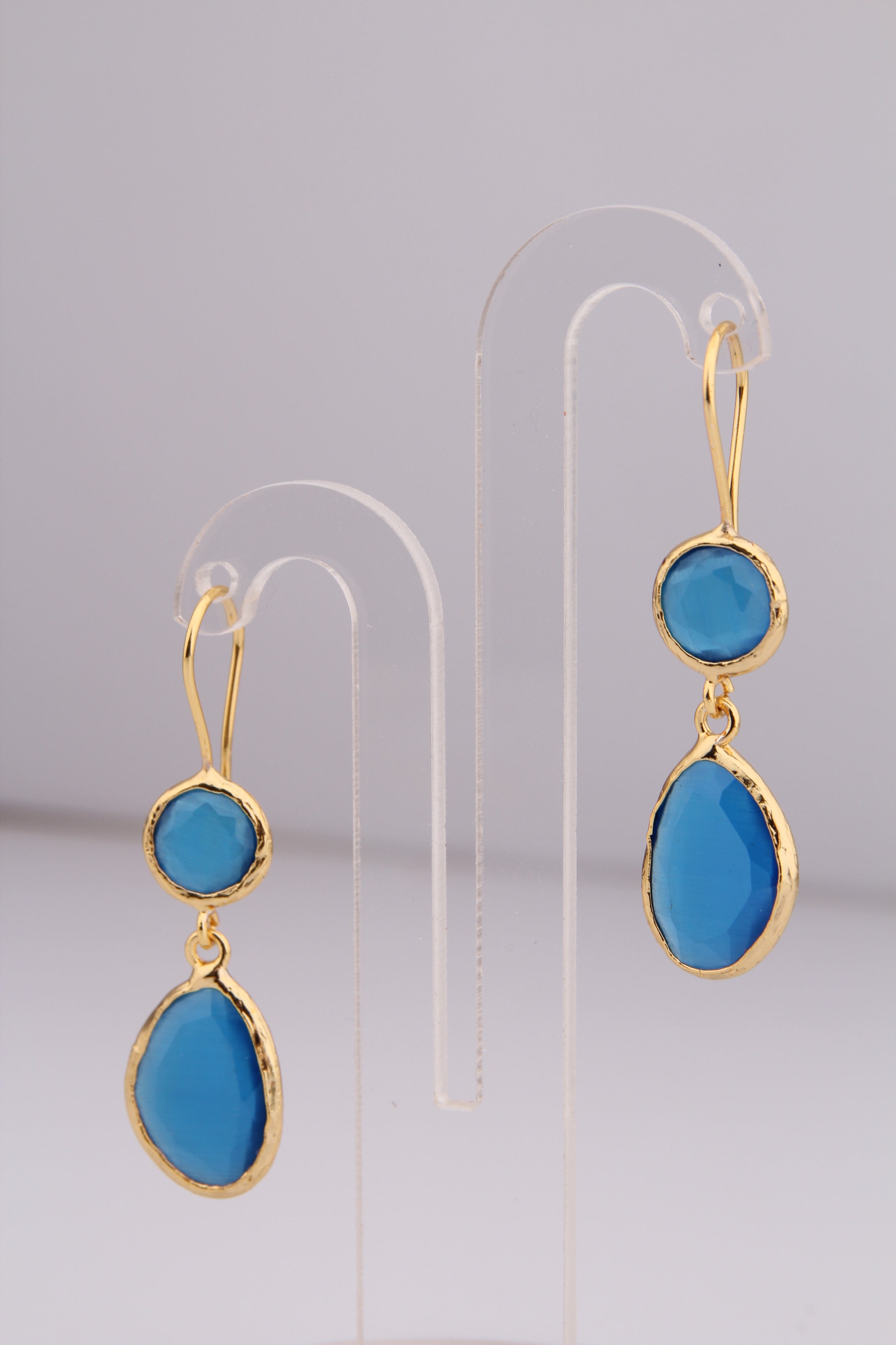 Cat Eyes Earring Main image