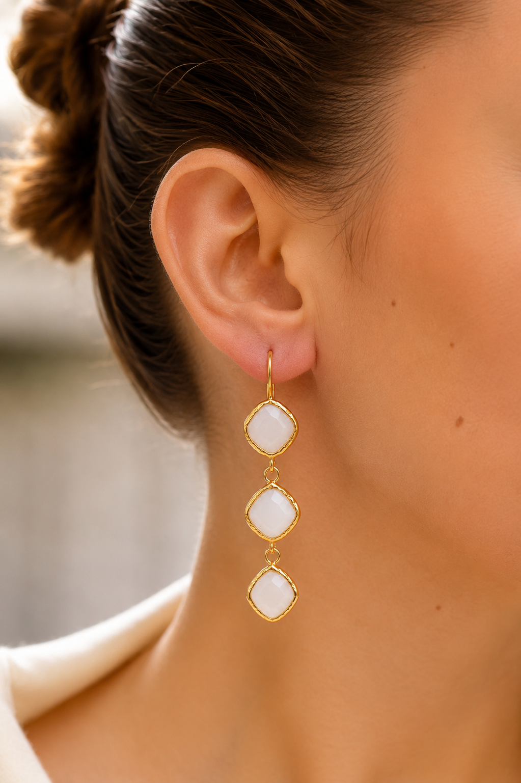 Cat Eyes Earring Main image