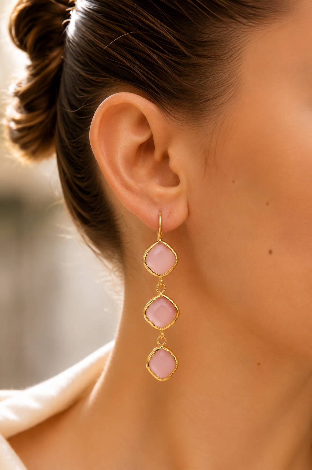 Cat Eyes Earring Main image