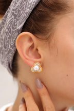 Pearl Earring