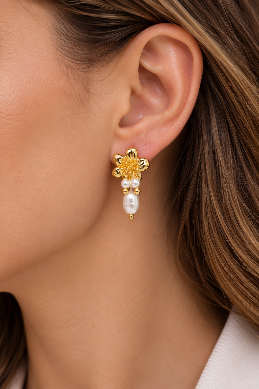 Pearl Earring