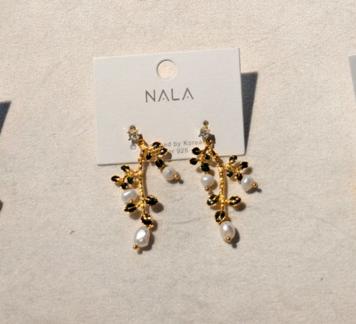 Earring Main image