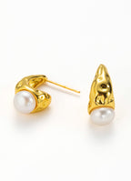 Pearl Earring