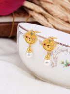 Pearl Earring