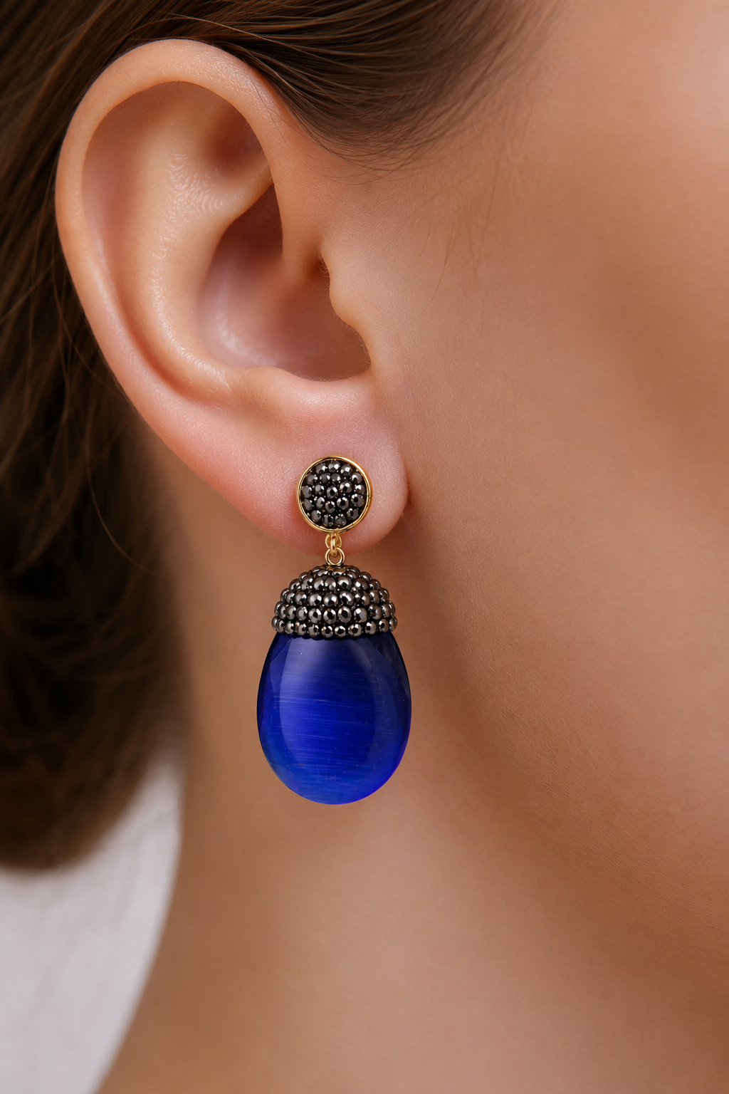Cat eyes & Hematite Earring Main image