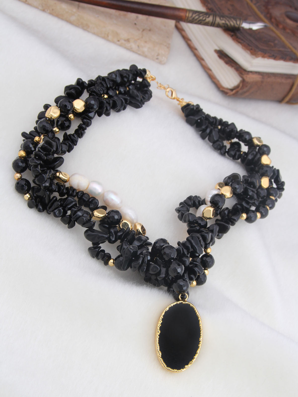 Onix & Pearl Necklace Image principale du produit
