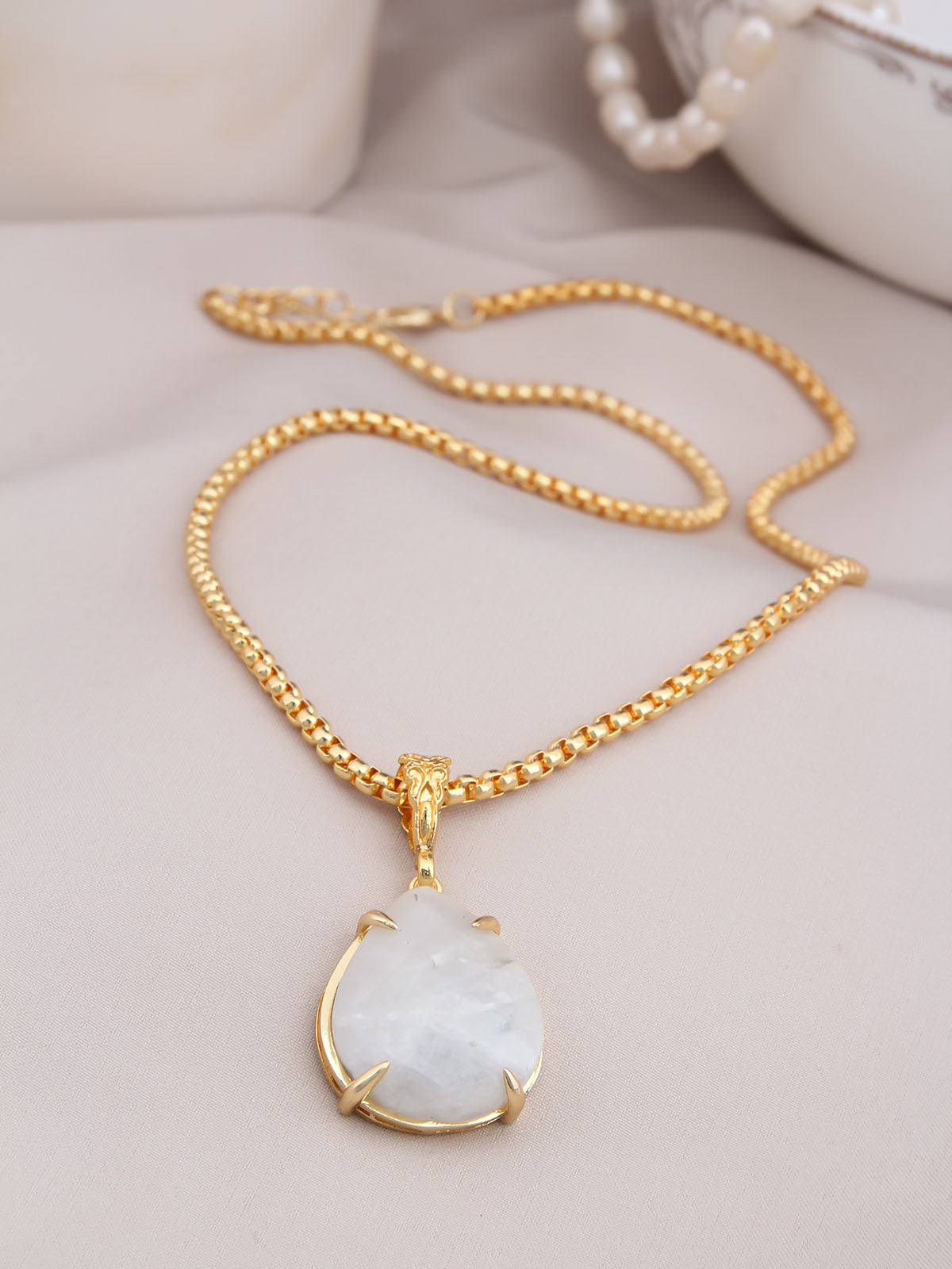 Moonstone Necklace Main image