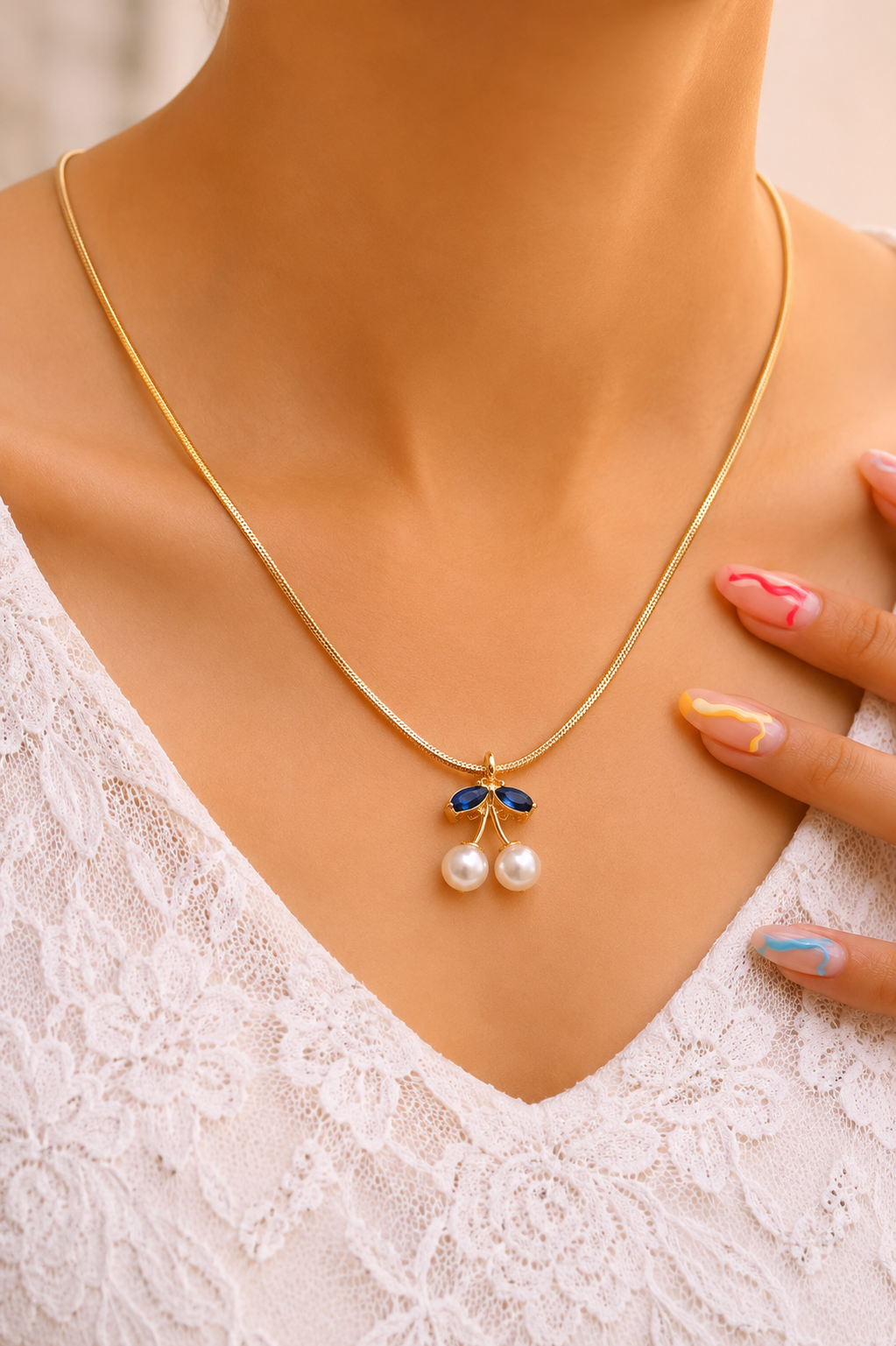 Pearl & Zircon Necklace Main image