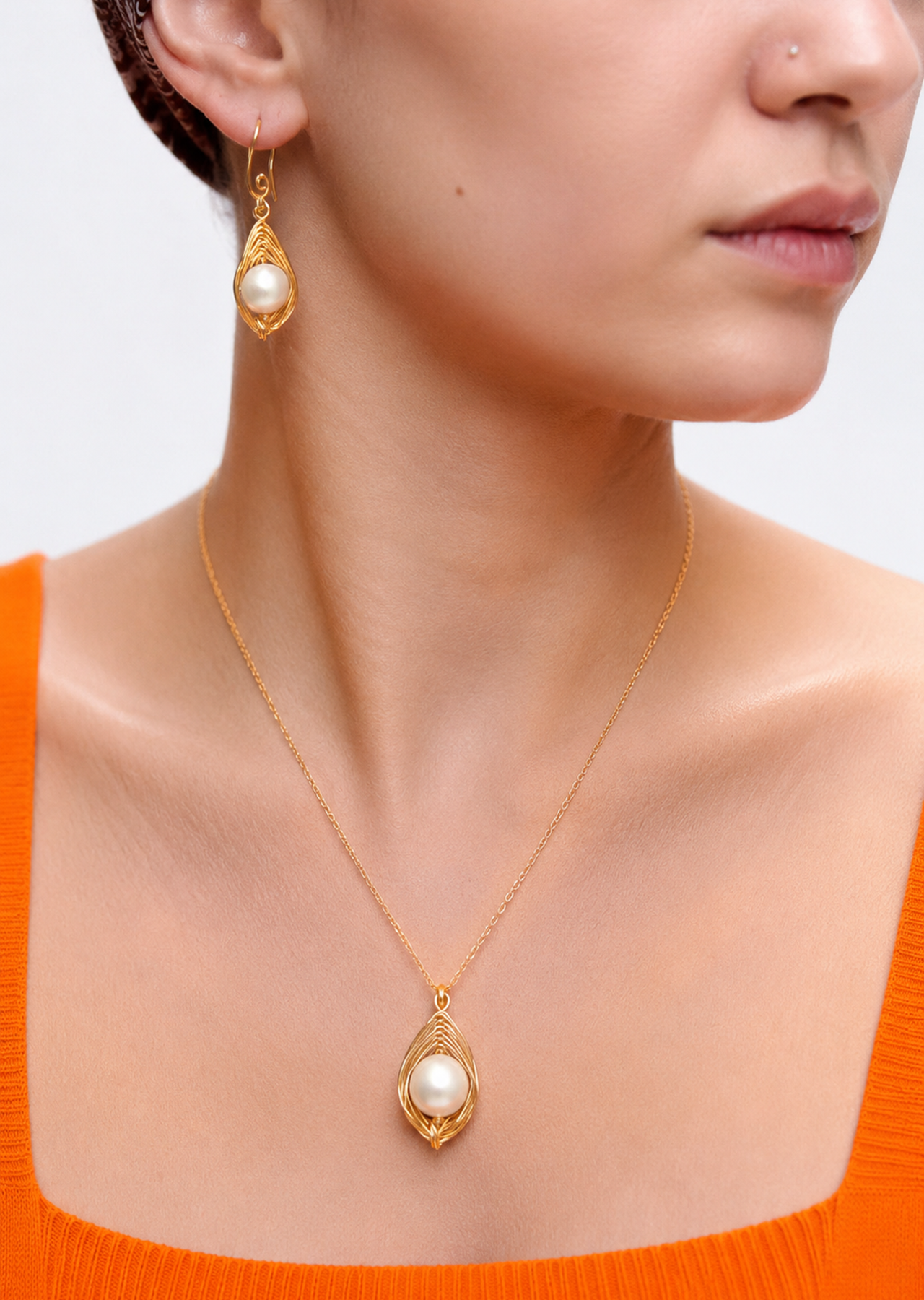 Pearl Set Secondary image