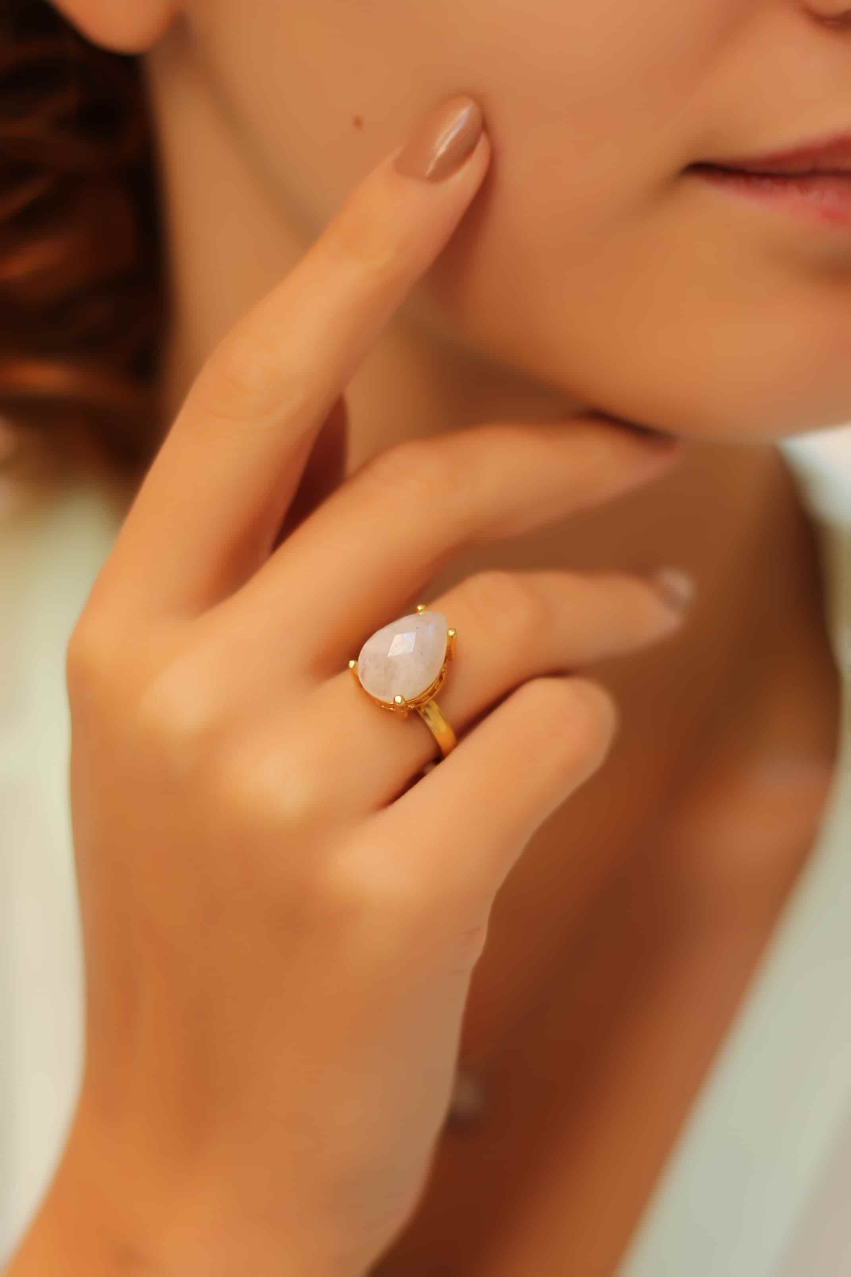 MoonStone Bague Main image