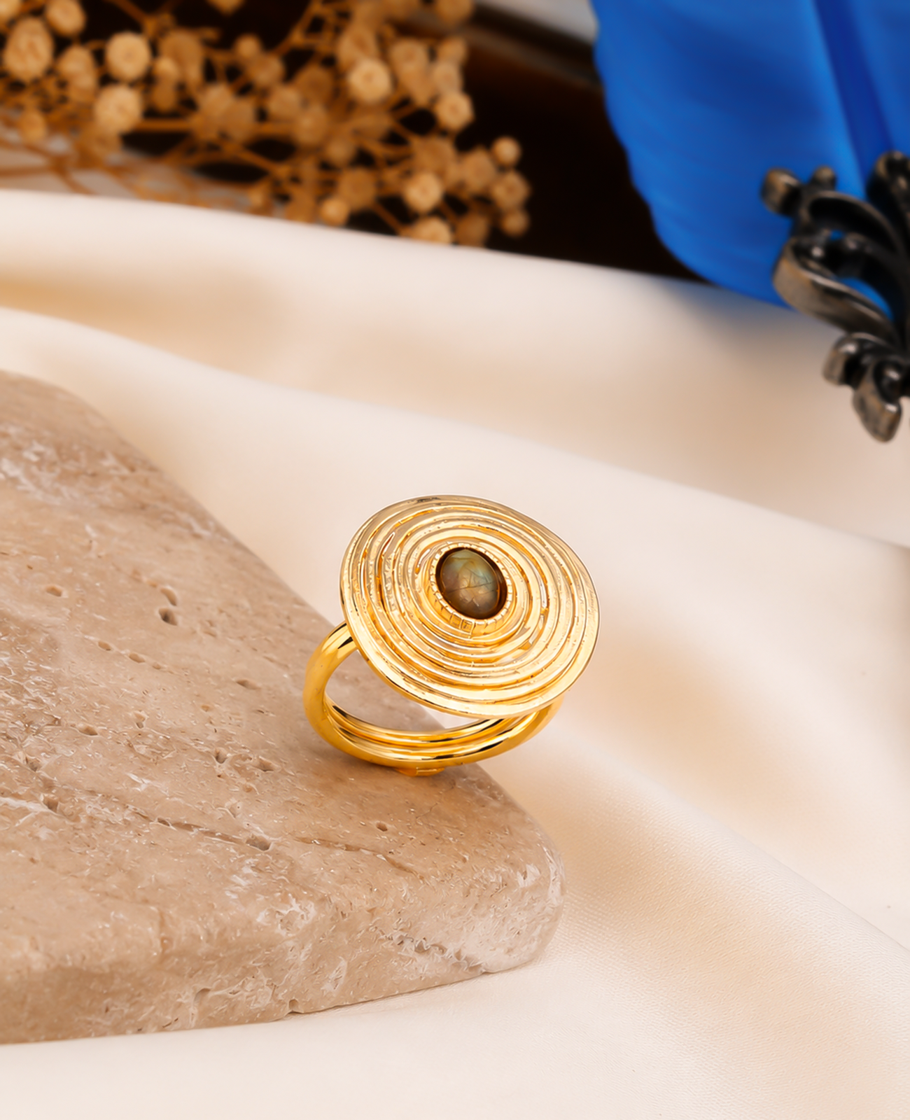 Labradorite Ring Main image