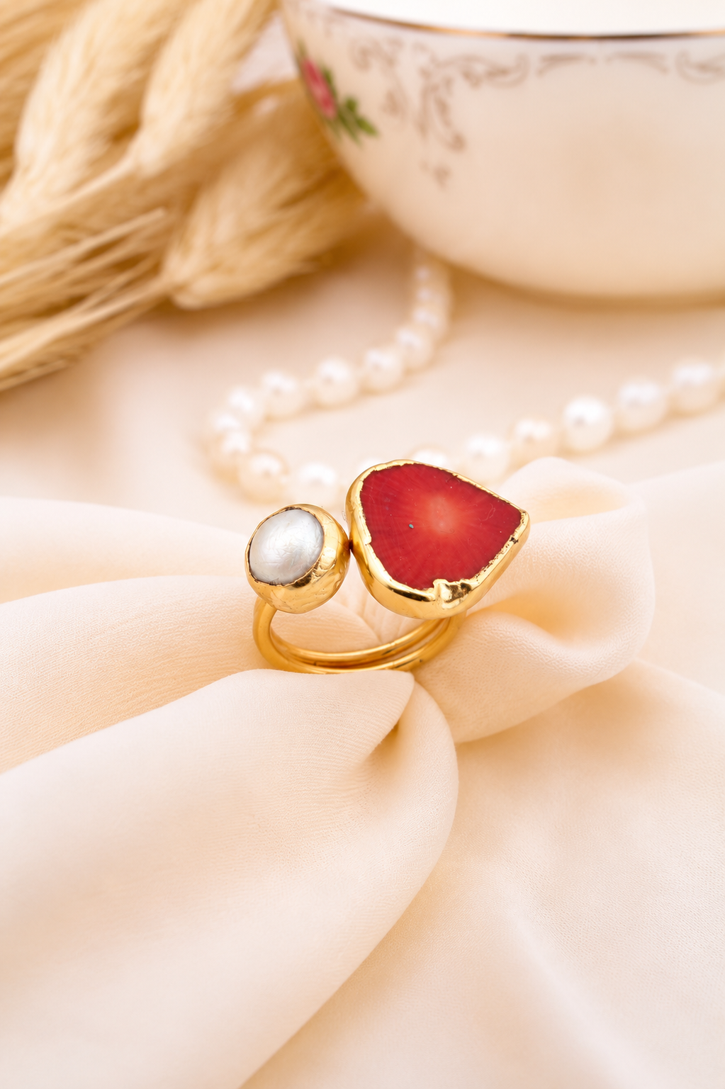 Pearl & Coral Ring Main image
