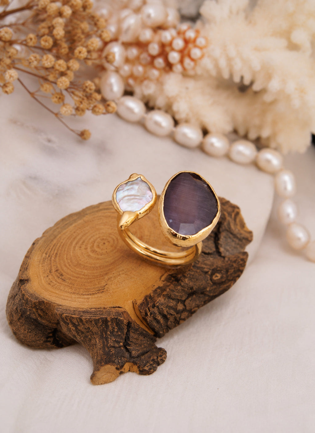 Pearl & Cat Eyes Ring